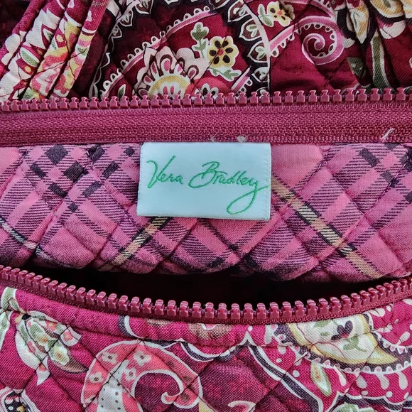 Vera Bradley Quilted Small Duffel Bag Burgundy Paisley Travel Gym Overnight Bag - Picture 4 of 5